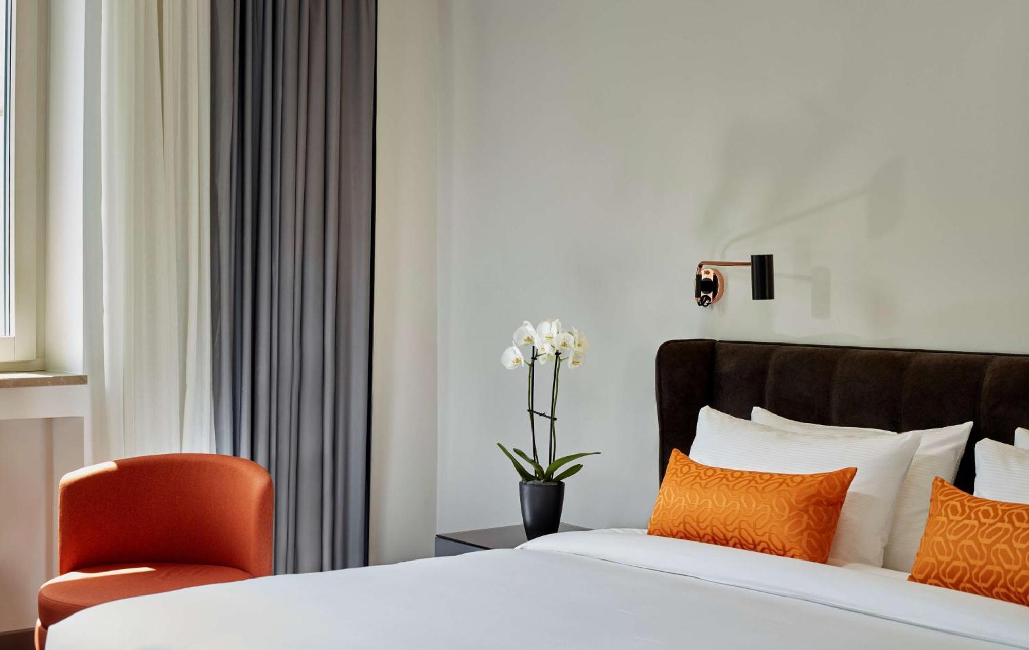 Hotel Park Plaza 4*